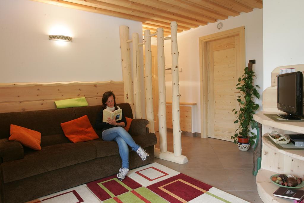 Chalet Nada Livigno Buitenkant foto