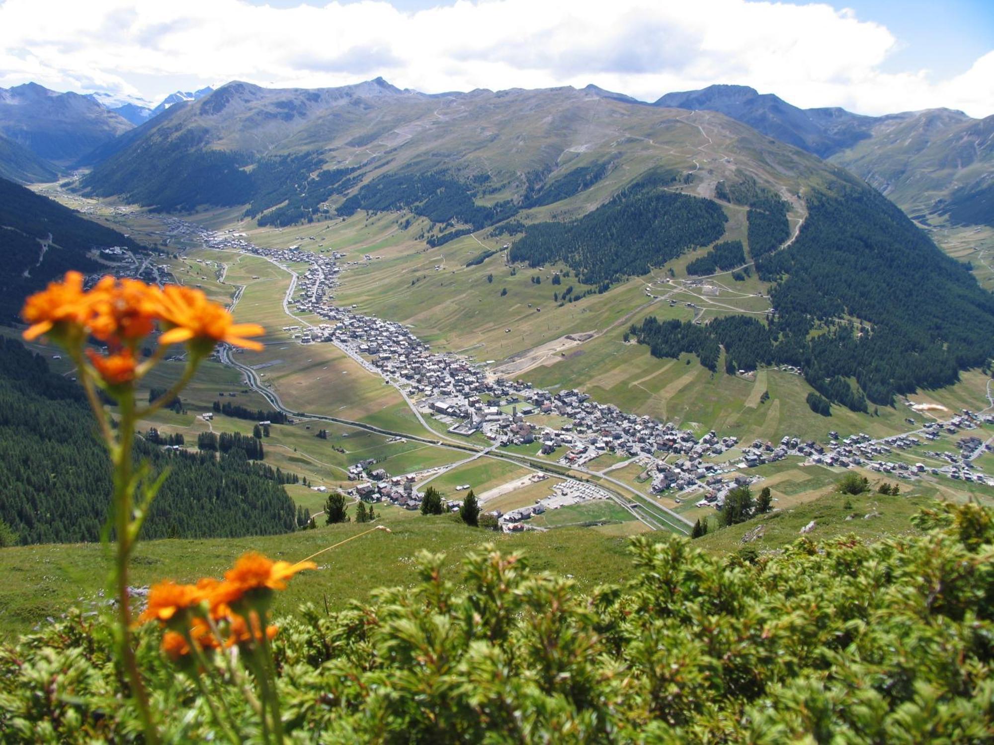 Chalet Nada Livigno Buitenkant foto