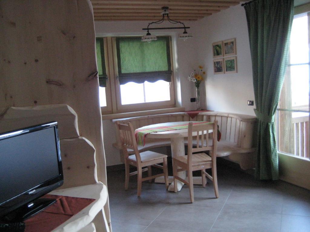 Chalet Nada Livigno Kamer foto